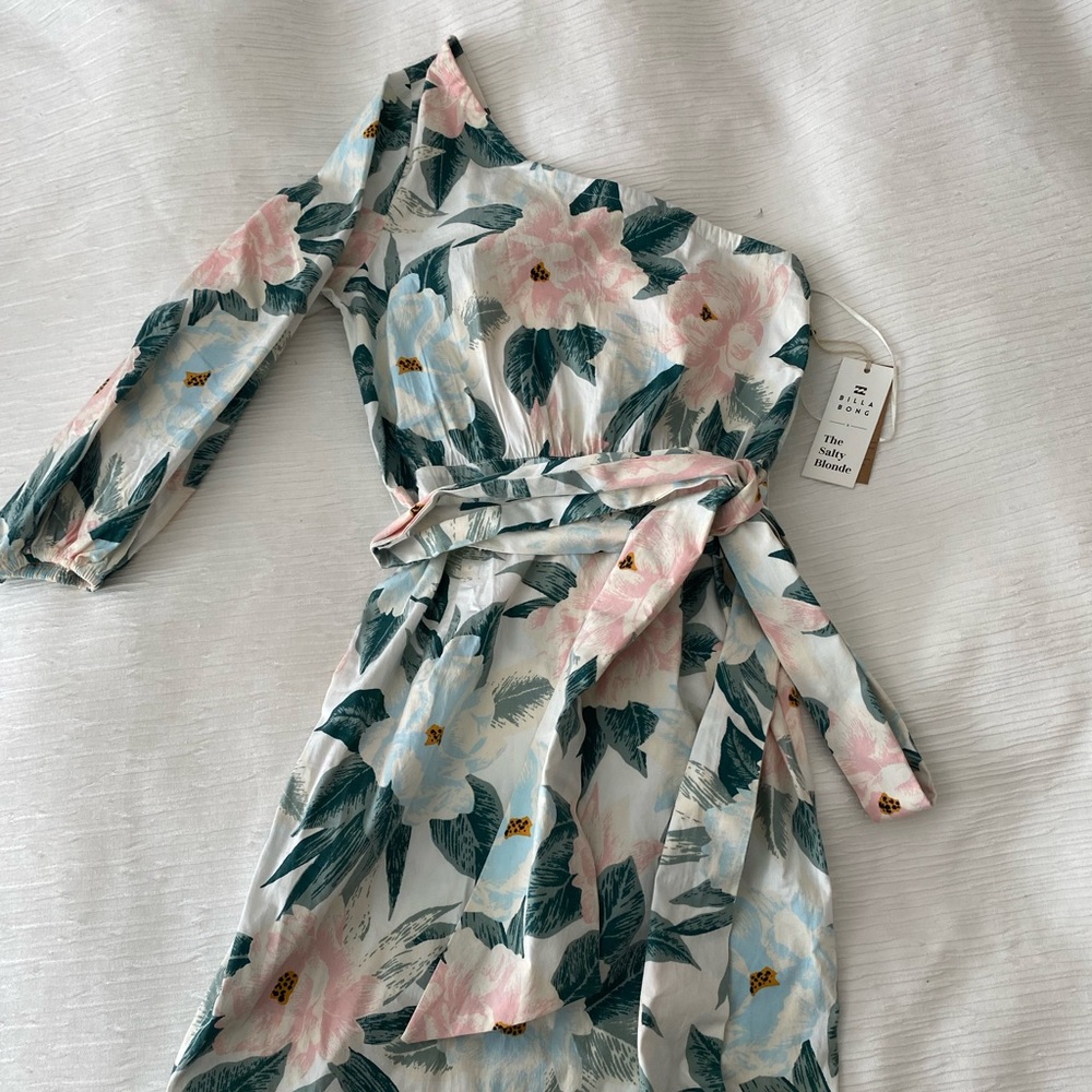 Billabong salty blonde dress NWT